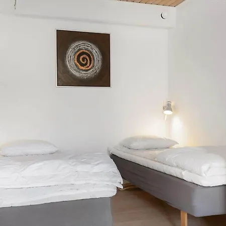 6627-allinge-strandgade-48-lejl-1 Appartement